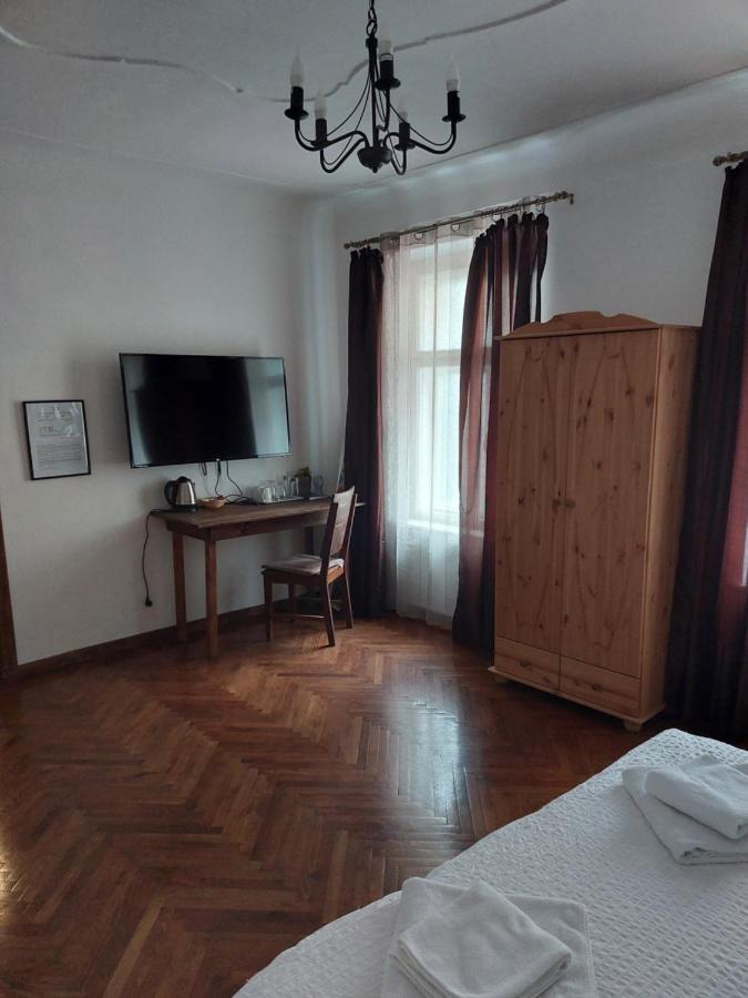 Poet Pastior Hotel 3*