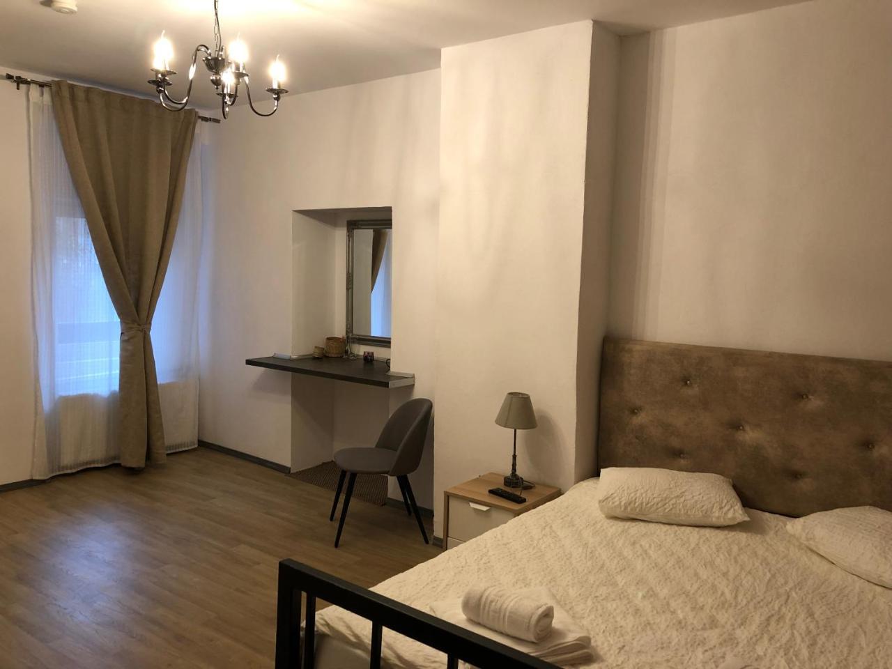 Poet Pastior Hotel 3*