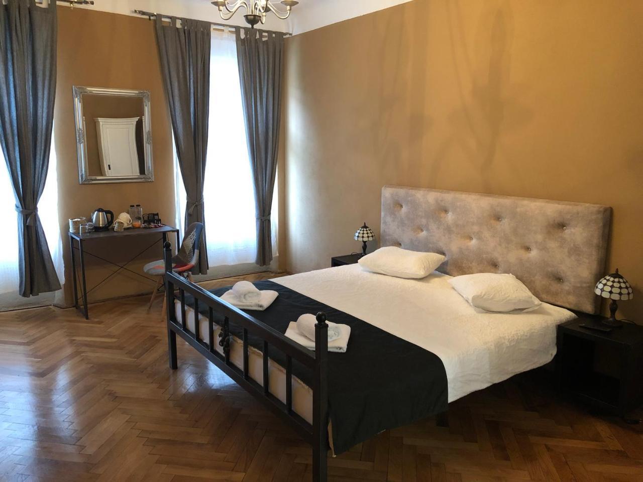 Hotel Poet Pastior 3*